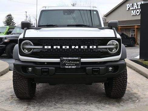 Used 2023 Ford Bronco Wildtrak image 2
