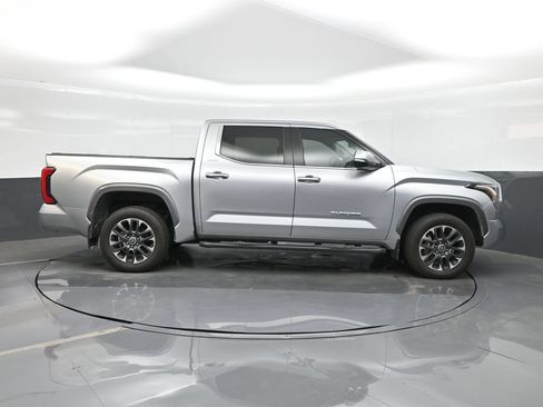 Used 2024 Toyota Tundra Limited w/ Power Package AWD/4WD image 10