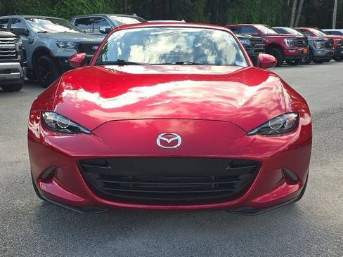 Used 2018 MAZDA MX-5 Miata RF Grand Touring RWD image 9