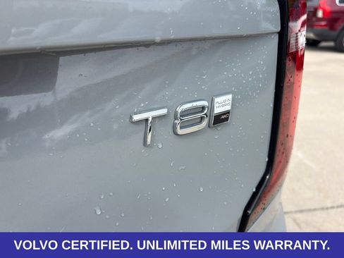 Certified 2025 Volvo XC90 T8 Ultra AWD/4WD image 9