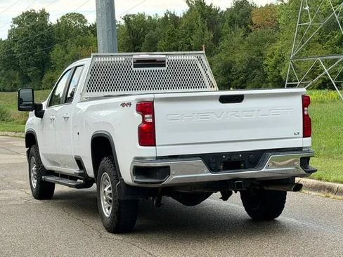 Used 2021 Chevrolet Silverado 2500 LT AWD/4WD image 15