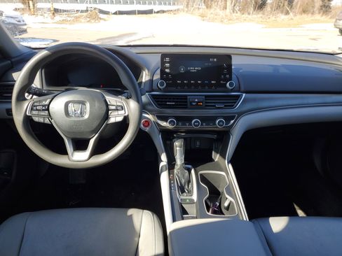 Certified 2020 Honda Accord LX image 11