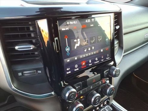 Used 2019 RAM 1500 Laramie image 17