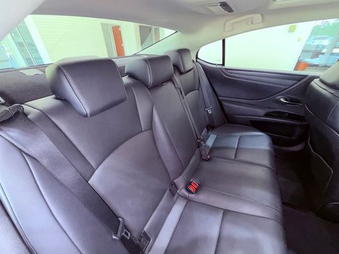 Certified 2023 Lexus ES 350 w/ Premium Package FWD image 15