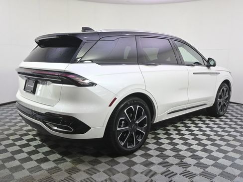 New 2026 Lincoln Nautilus Reserve AWD/4WD image 7