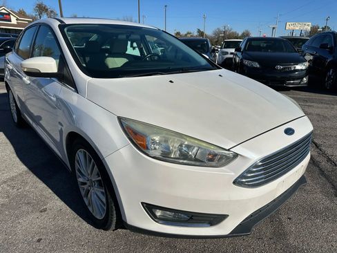 Used 2017 Ford Focus Titanium image 29