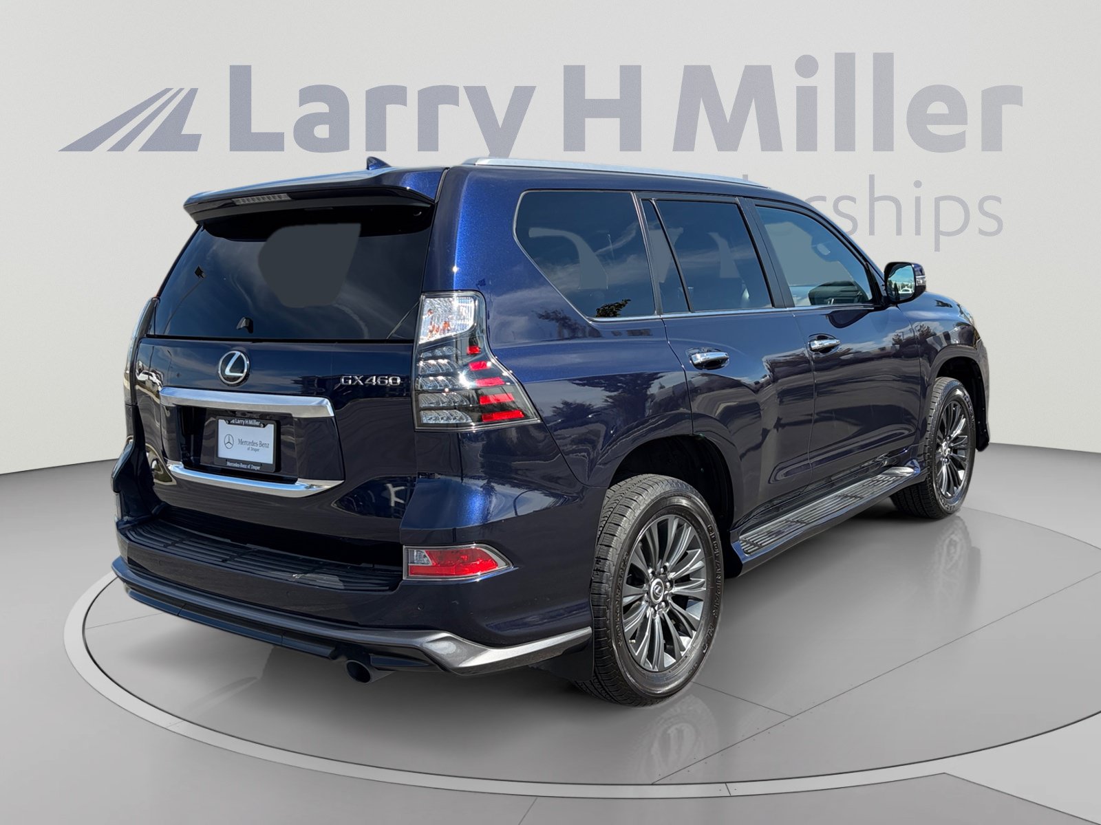 Used 2023 Lexus GX 460 Premium w/ Accessory Package AWD/4WD image 5