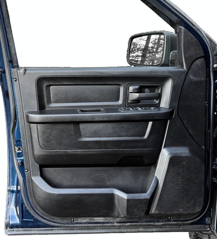Used 2019 RAM 1500 Express AWD/4WD image 14