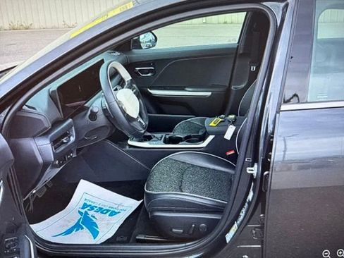 Used 2025 Kia K4 GT-Line FWD image 5