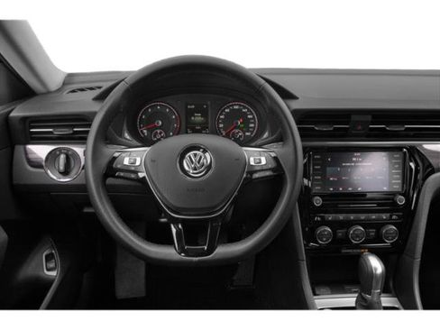 Used 2020 Volkswagen Passat 2.0T SE FWD image 10