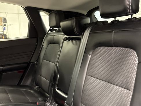 Used 2024 Ford Escape SE image 13