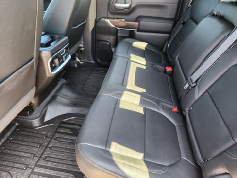 Used 2021 GMC Sierra 1500 SLT RWD image 12