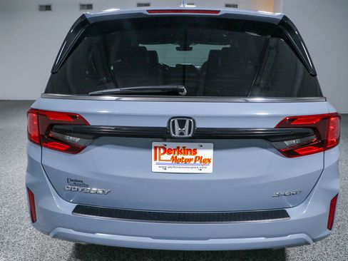 Used 2025 Honda Odyssey Sport-L image 8