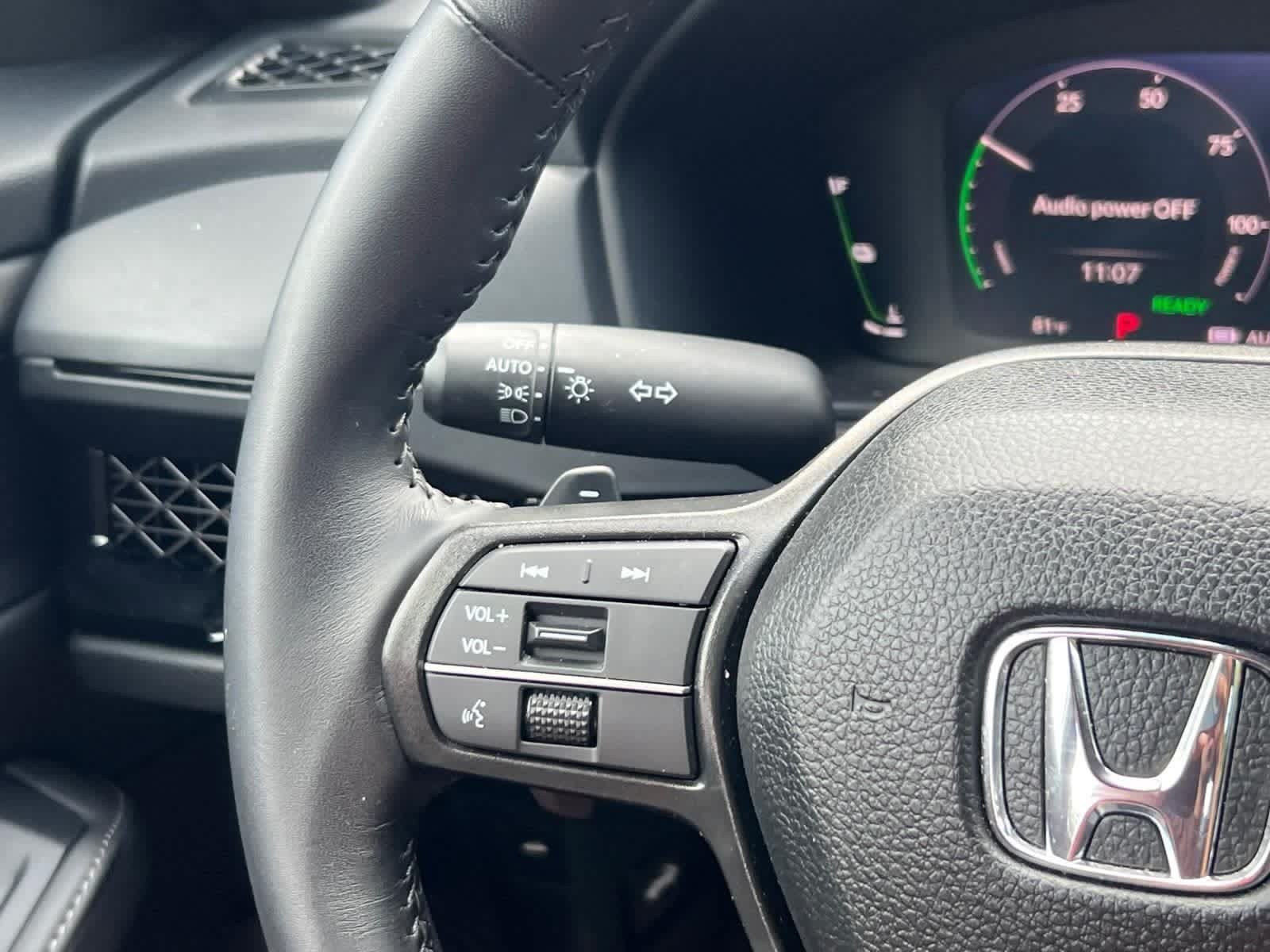 Used 2025 Honda Accord Sport image 19