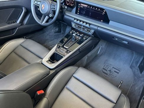 Used 2024 Porsche 911 Carrera 4S image 18