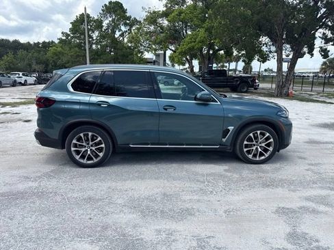 Used 2025 BMW X5 xDrive50e AWD/4WD image 19