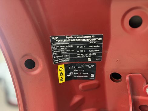 Used 2018 MINI Cooper 2-Door Hardtop image 25