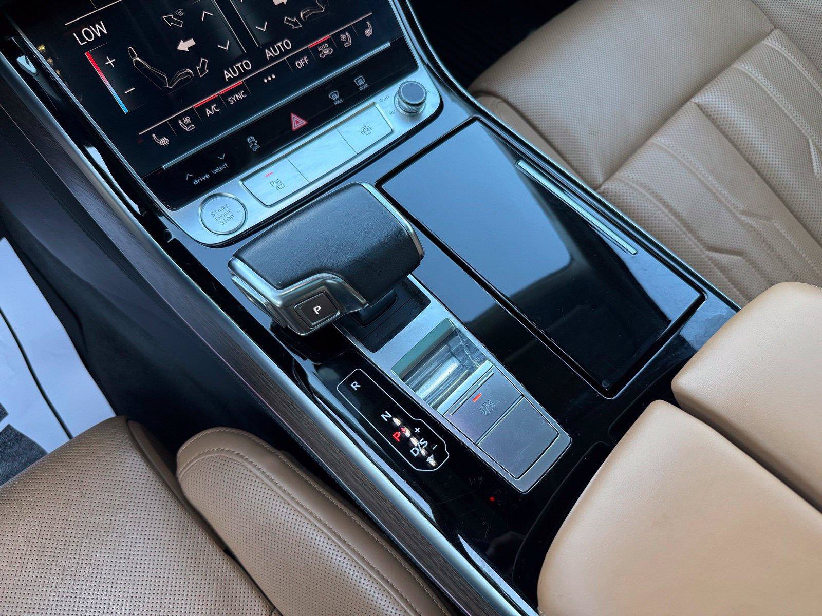 Used 2020 Audi A8 L 4.0T AWD/4WD image 46