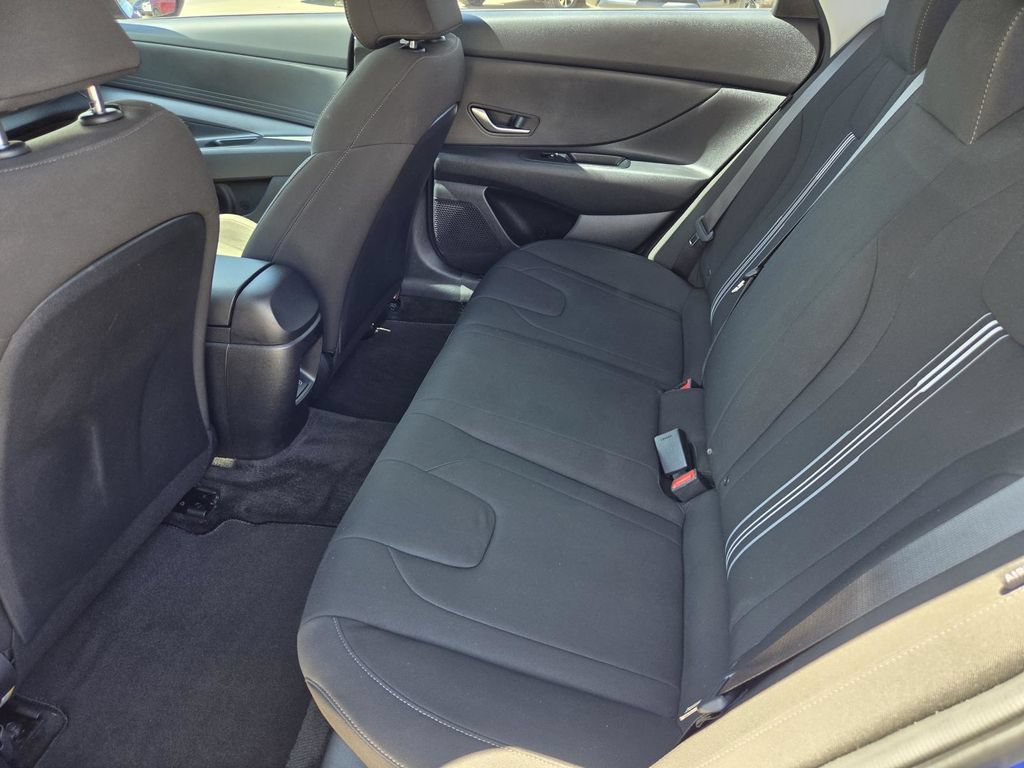 Used 2024 Hyundai Elantra SEL FWD image 10