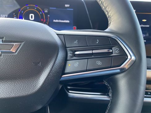 New 2025 Chevrolet Equinox ACTIV w/ Safety and Technology Package image 19