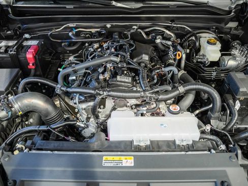 New 2026 Toyota Tacoma SR5 AWD/4WD image 18