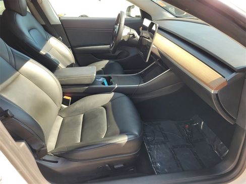 Used 2018 Tesla Model 3 Long Range image 18