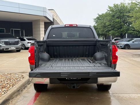 Used 2016 Toyota Tundra SR5 w/ SR5 Upgrade Package image 5