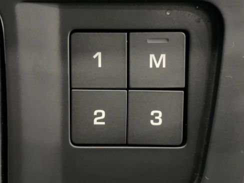 Used 2019 Land Rover Discovery Sport HSE AWD/4WD image 45