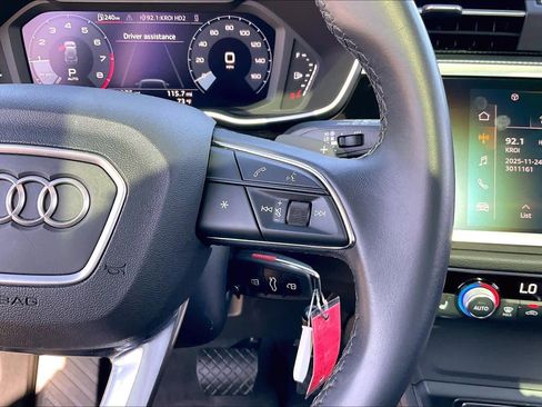 Used 2022 Audi Q3 2.0T Premium Plus image 22