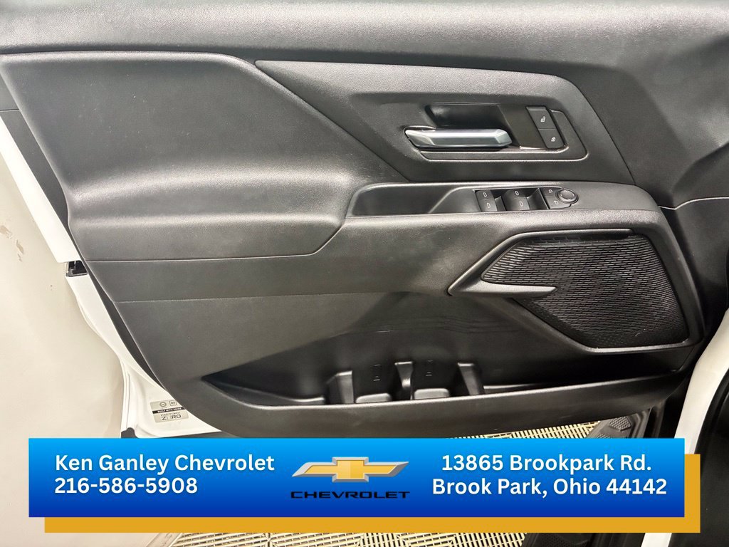 Certified 2024 Chevrolet Silverado EV W/T AWD/4WD image 8