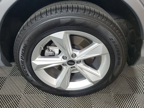 Used 2022 Audi Q7 3.0T Premium AWD/4WD image 11