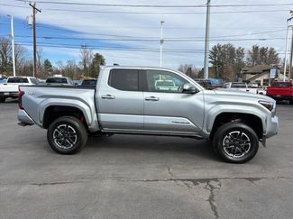 Used 2025 Toyota Tacoma TRD Sport video 2