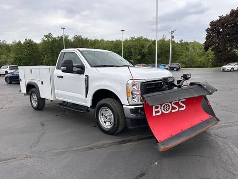Used 2023 Ford F250 XL w/ Snow Plow Prep Package AWD/4WD image 7