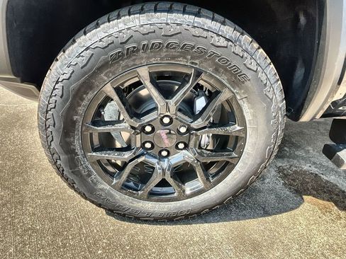 New 2026 GMC Canyon Denali w/ LPO, Denali Black Edition image 34