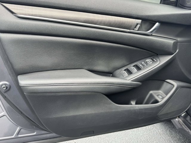 Used 2019 Honda Accord Sport image 12