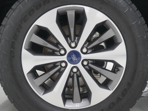 Used 2019 Ford F150 XL w/ Equipment Group 101A Mid RWD image 23