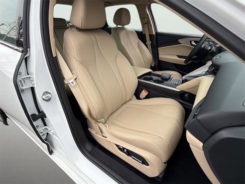 Used 2025 Acura TLX Technology Package image 8
