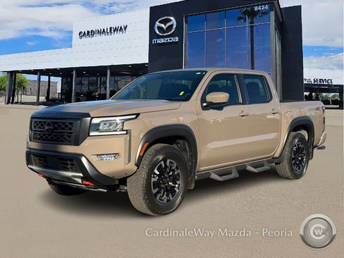 Used 2024 Nissan Frontier PRO-4X w/ Technology Package image 2