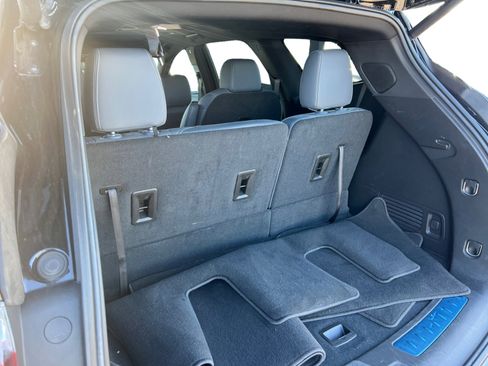 Used 2022 Buick Enclave Essence w/ Experience Buick Package image 13