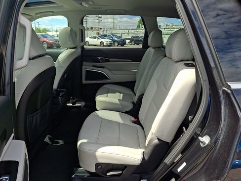 Used 2022 Kia Telluride S AWD/4WD image 10
