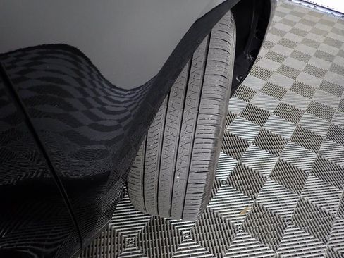 Used 2022 Land Rover Range Rover Evoque SE image 39