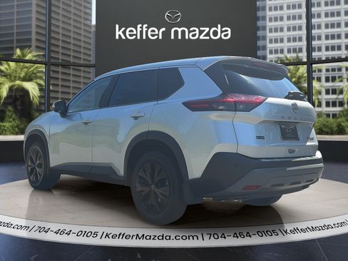 Used 2023 Nissan Rogue SV AWD/4WD image 5