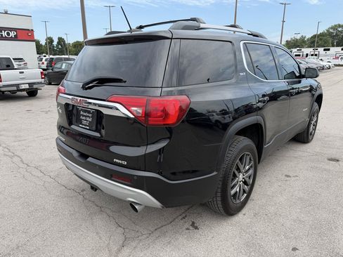 Used 2017 GMC Acadia SLT AWD/4WD image 3