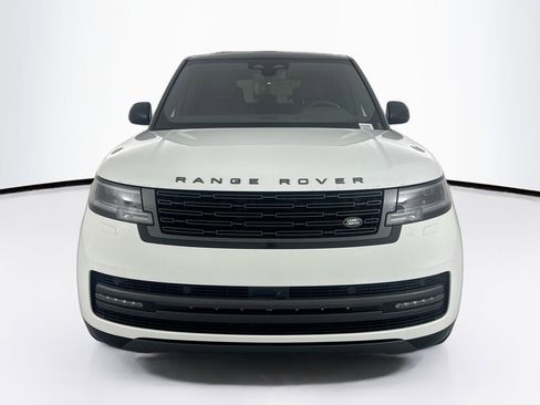 New 2026 Land Rover Range Rover SE image 2