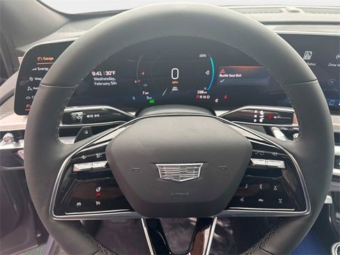 New 2025 Cadillac Lyriq Luxury image 24