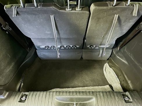 Used 2025 Chrysler Pacifica Limited FWD image 35