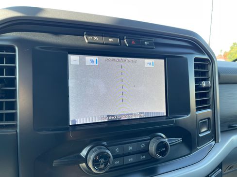 Used 2023 Ford F150 XLT image 41