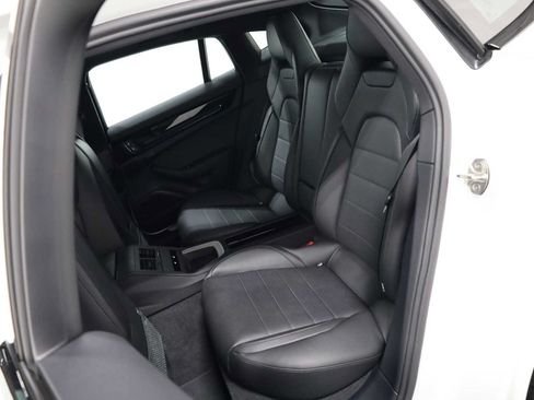 Certified 2024 Porsche Panamera 4 AWD/4WD image 34