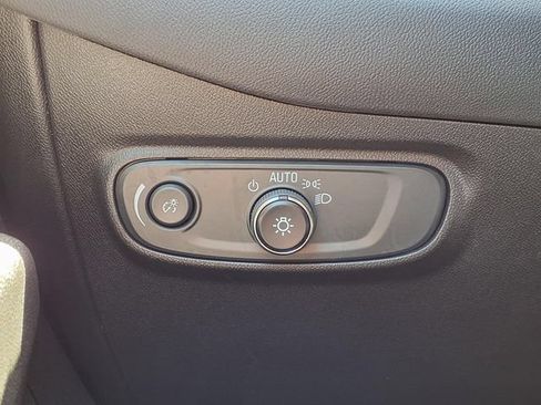 Used 2023 Chevrolet Equinox LT FWD image 66