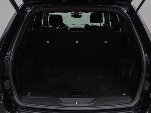 Used 2020 Jeep Grand Cherokee Limited w/ Luxury Group II AWD/4WD image 9